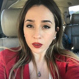 Meet your Posher, Jeanette